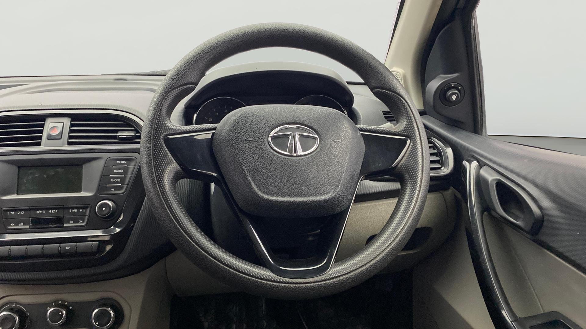 View 2019 Tata Tiago Revotorq XB Image 12 Used 2019 Tata Tiago Revotorq XB Image 12