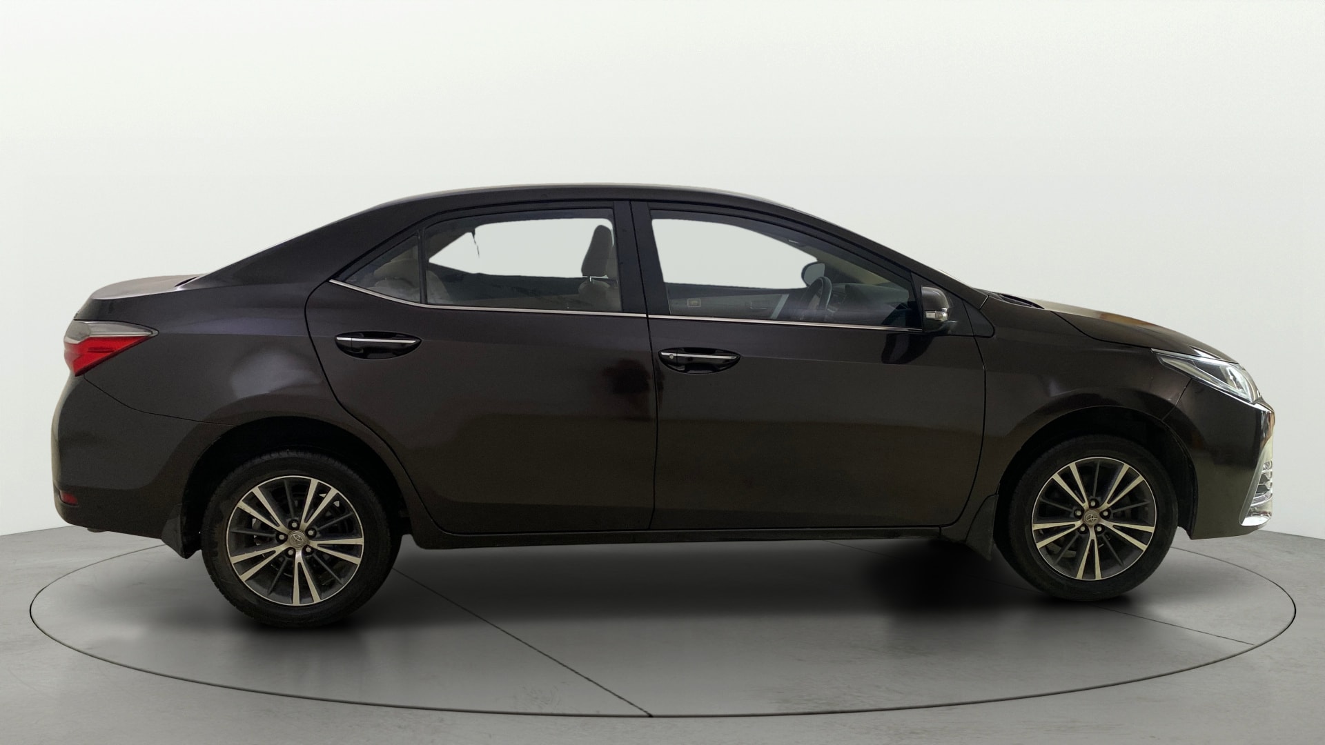View 2018 Toyota Corolla Altis 1.8 GL Image 8 Used 2018 Toyota Corolla Altis 1.8 GL Image 8