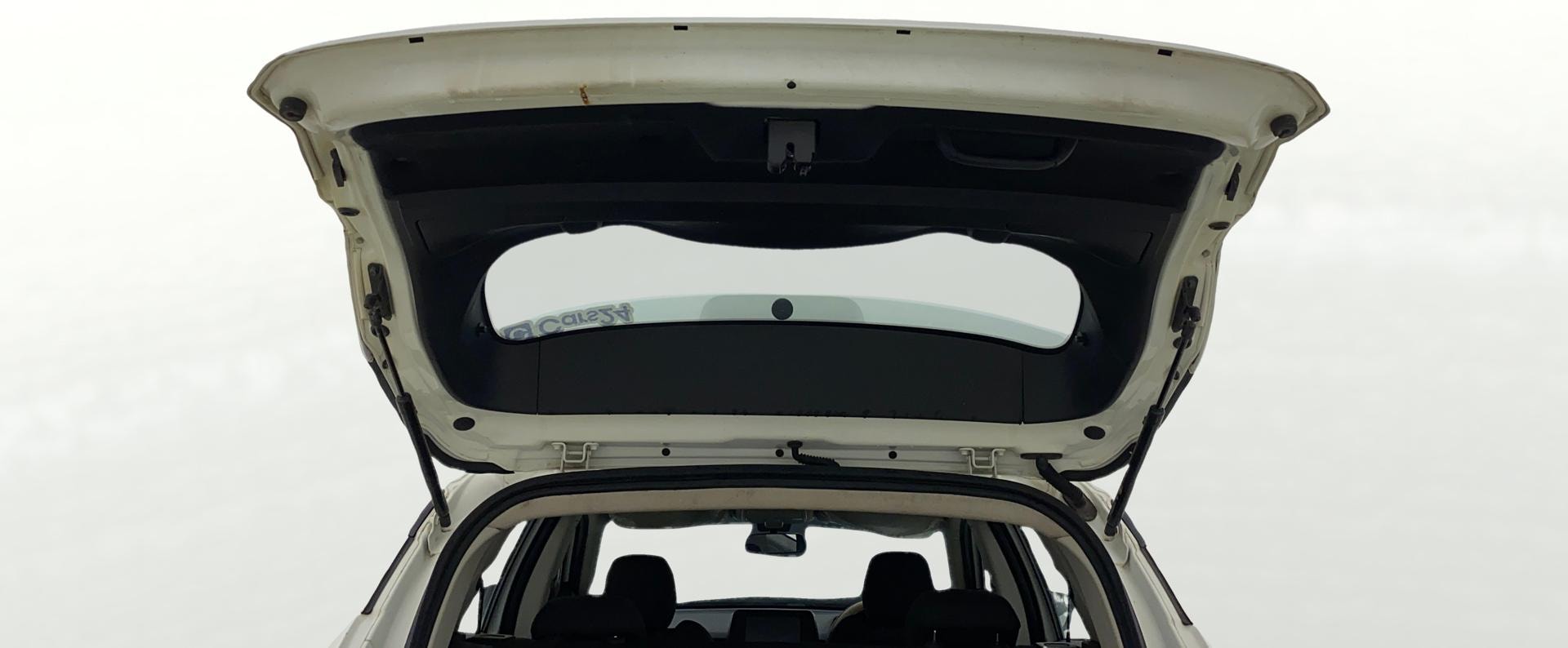 View 2023 Tata Harrier XE Image 16 Used 2023 Tata Harrier XE Image 16