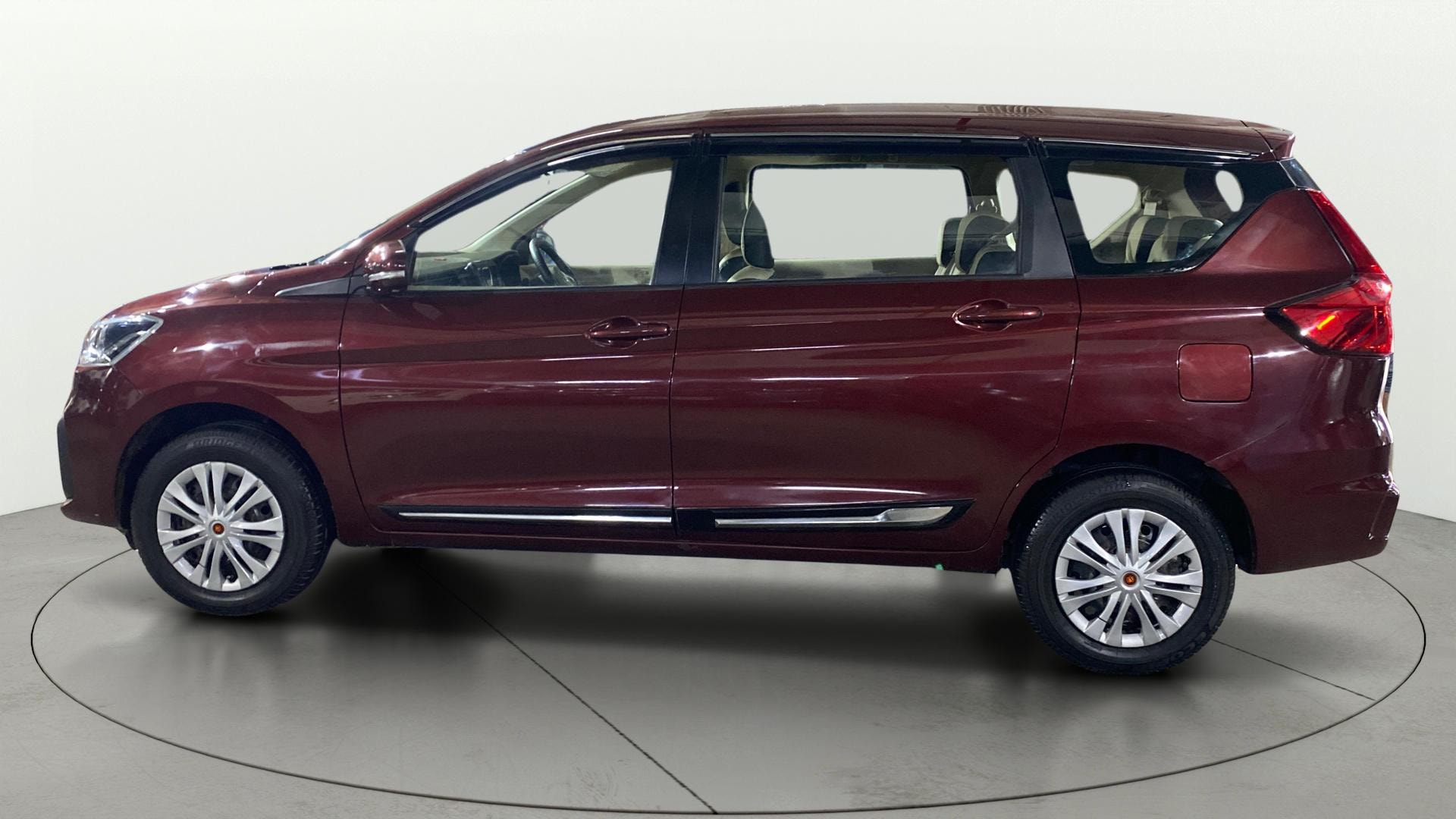 View 2023 Maruti Suzuki 1000 Base Variant Image 5 Used 2023 Maruti Suzuki 1000 Base Variant Image 5