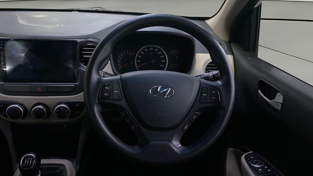 View Hyundai Grand i10 Image 13 Used Hyundai Grand i10 Image 13