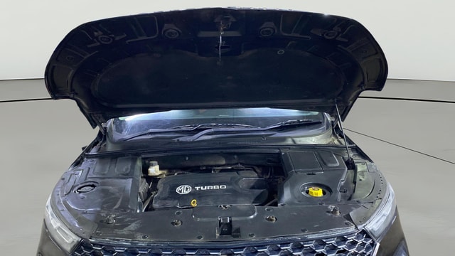 View MG Hector Plus Image 32 Used MG Hector Plus Image 32