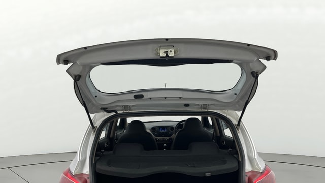 View Hyundai Grand i10 Image 16 Used Hyundai Grand i10 Image 16