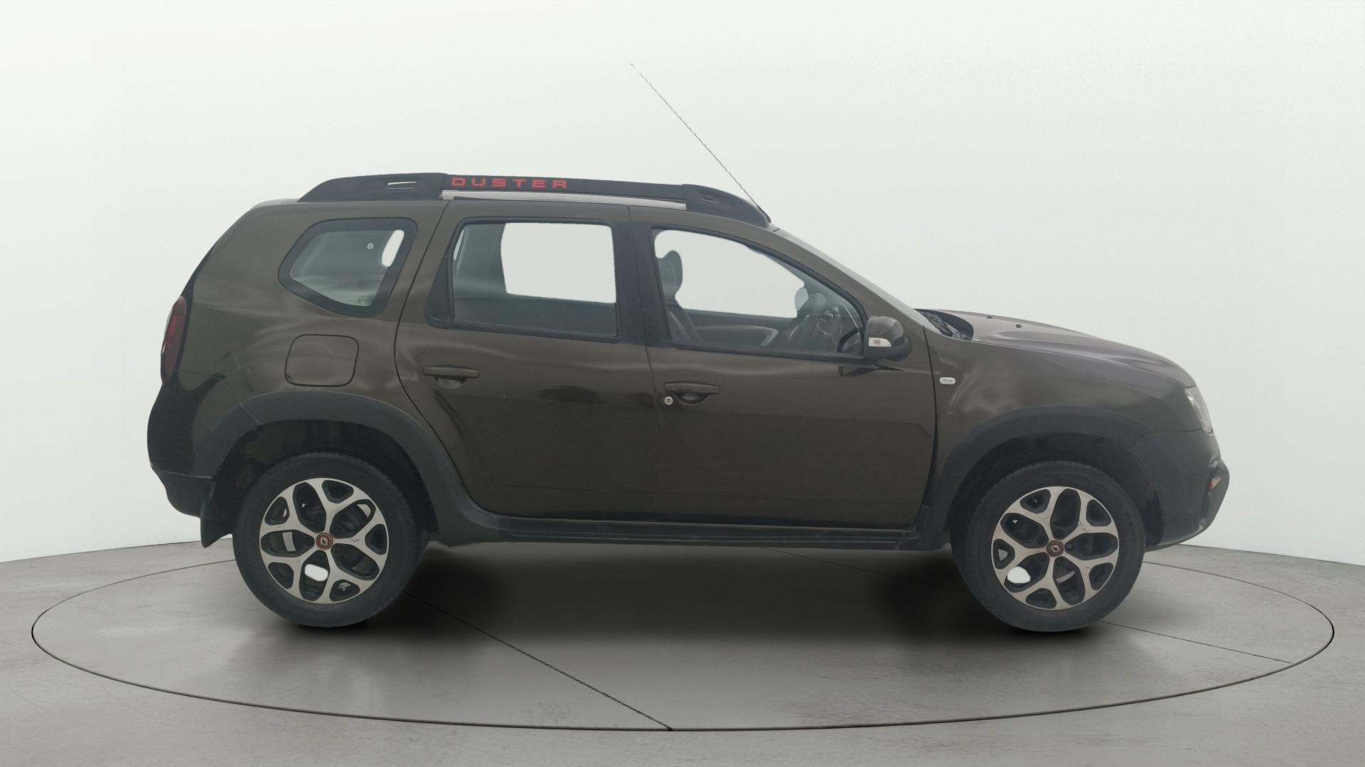 View 2020 Renault Duster 1.3L Turbo Petrol RXS Image 8 Used 2020 Renault Duster 1.3L Turbo Petrol RXS Image 8