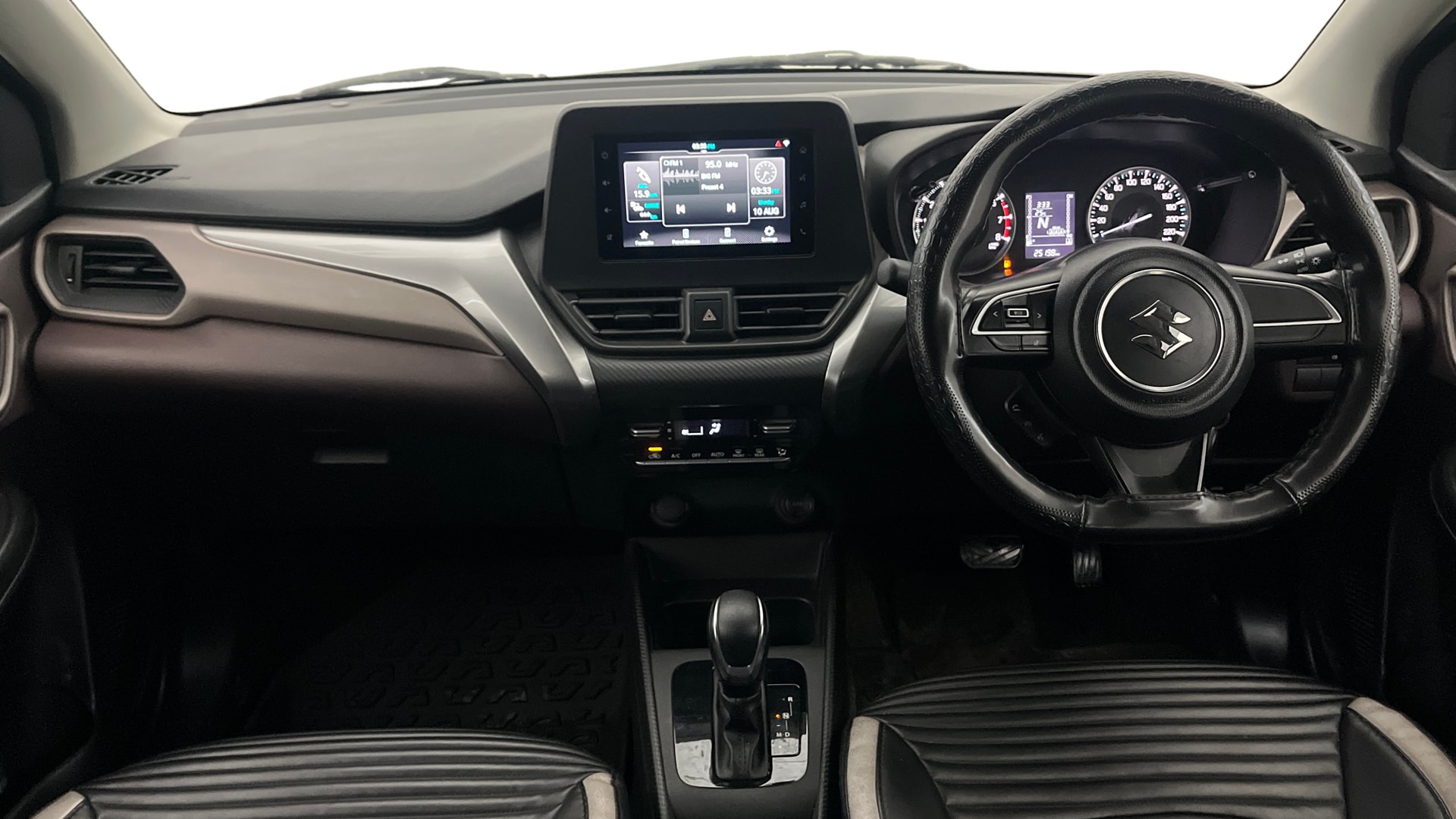 View 2024 Maruti Suzuki 1000 Base Variant Image 15 Used 2024 Maruti Suzuki 1000 Base Variant Image 15