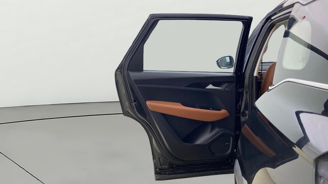 View MG Hector Plus Image 16 Used MG Hector Plus Image 16