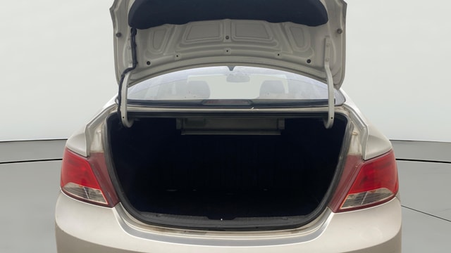 View Hyundai Verna Image 38 Used Hyundai Verna Image 38