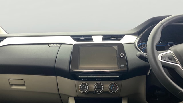 View Renault Triber Image 18 Used Renault Triber Image 18