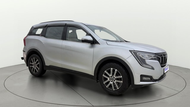 View Mahindra XUV700 Image 15 Used Mahindra XUV700 Image 15