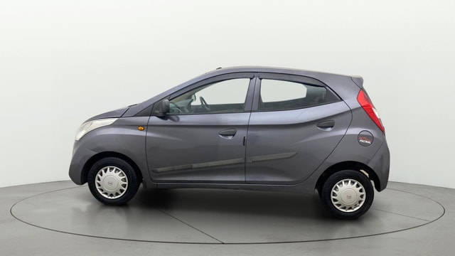 View Hyundai EON Image 5 Used Hyundai EON Image 5