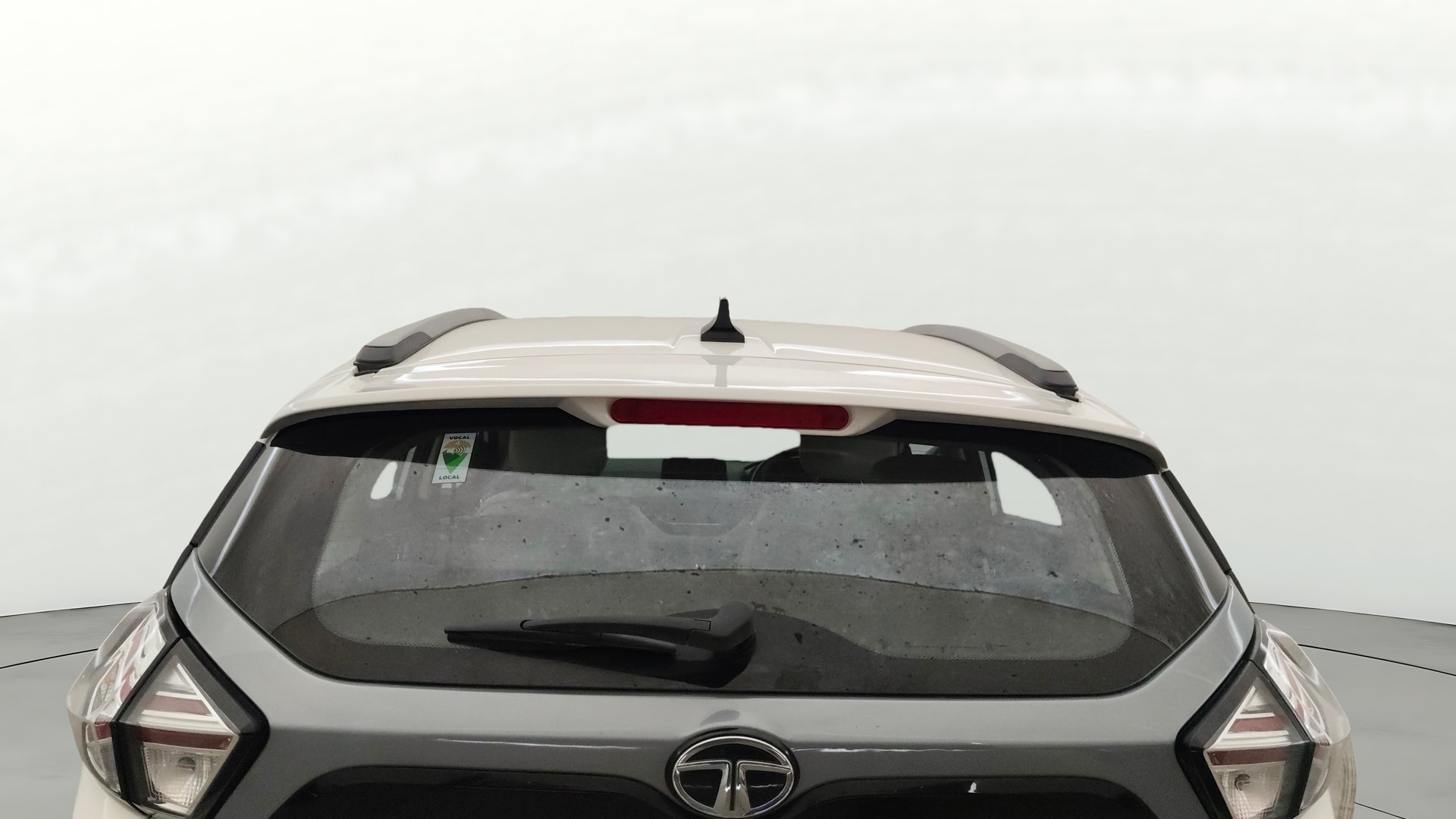 View 2022 Tata Nexon Revotron XE Image 4 Used 2022 Tata Nexon Revotron XE Image 4