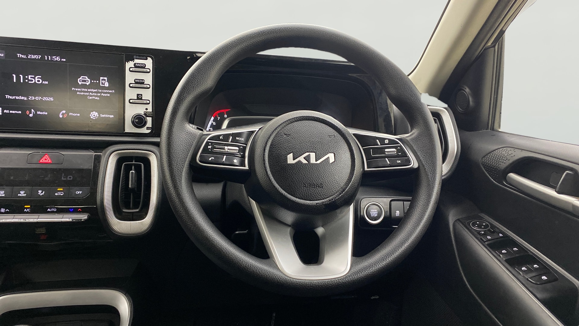 View 2024 Kia Sonet HTE Petrol Image 12 Used 2024 Kia Sonet HTE Petrol Image 12