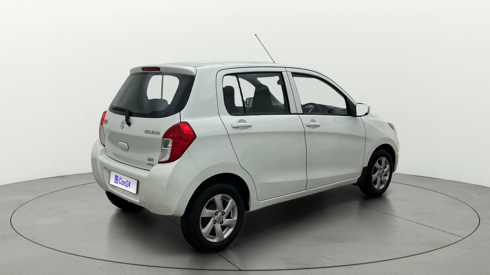View 2015 Maruti Suzuki 1000 Base Variant Image 42 Used 2015 Maruti Suzuki 1000 Base Variant Image 42