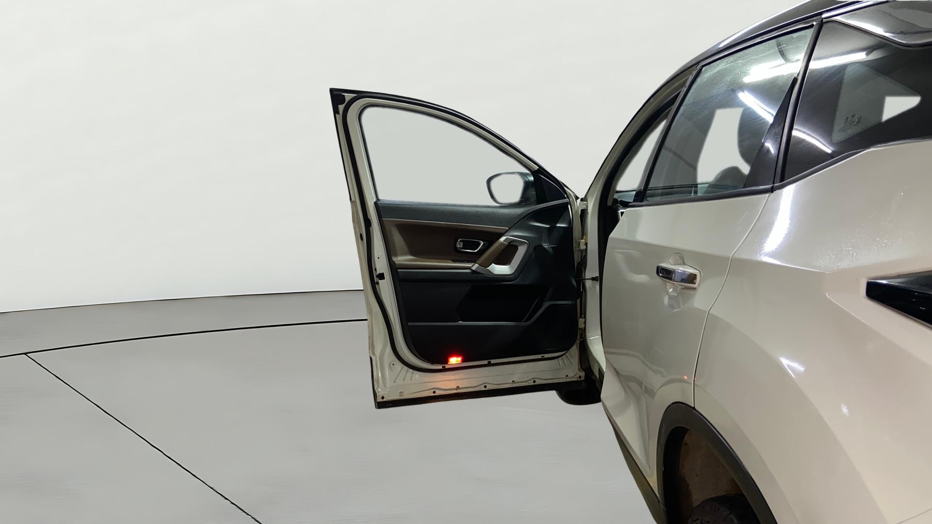 View 2021 Tata Harrier XE Image 38 Used 2021 Tata Harrier XE Image 38