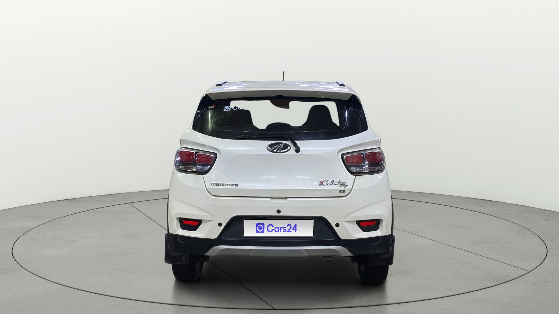 View 2018 Mahindra KUV100 K2 Petrol BS IV Image 38 Used 2018 Mahindra KUV100 K2 Petrol BS IV Image 38