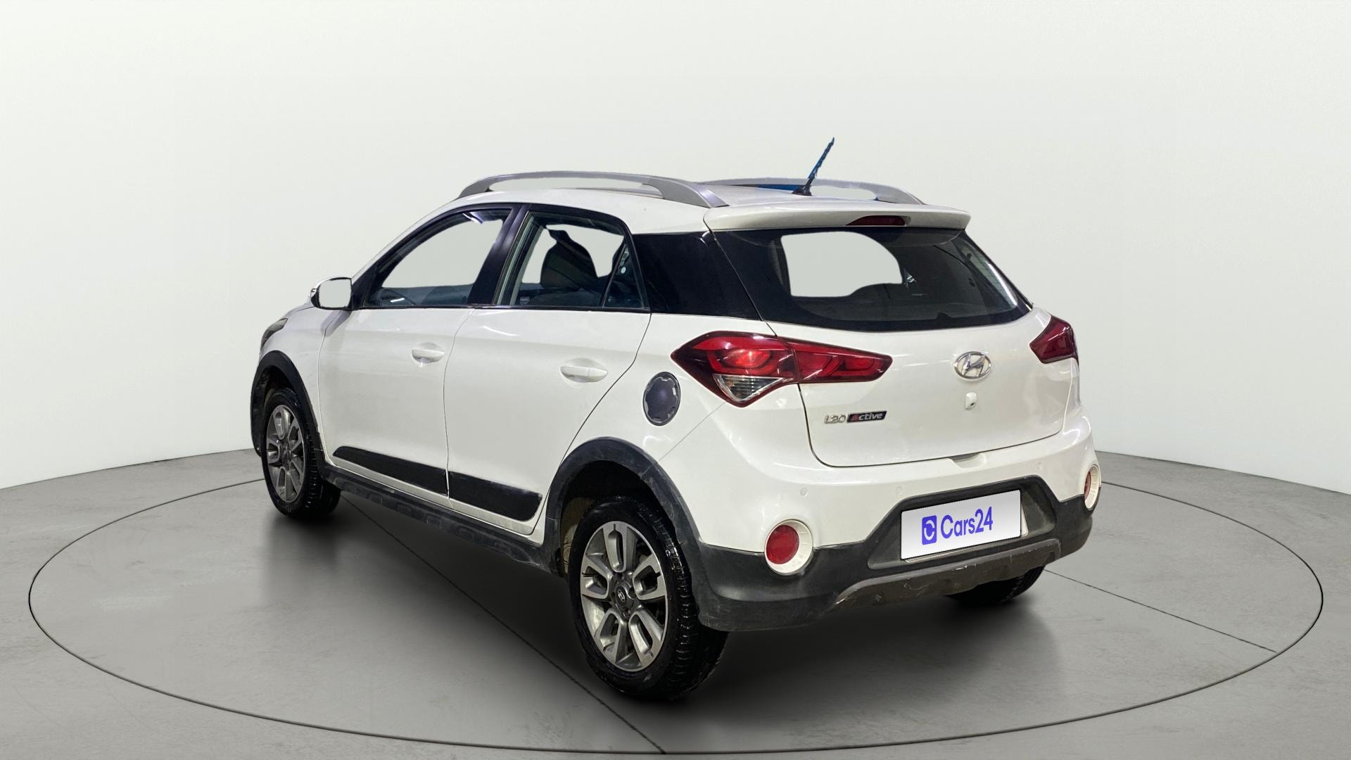 View 2015 Hyundai i20 Active 1.2 S Image 2 Used 2015 Hyundai i20 Active 1.2 S Image 2
