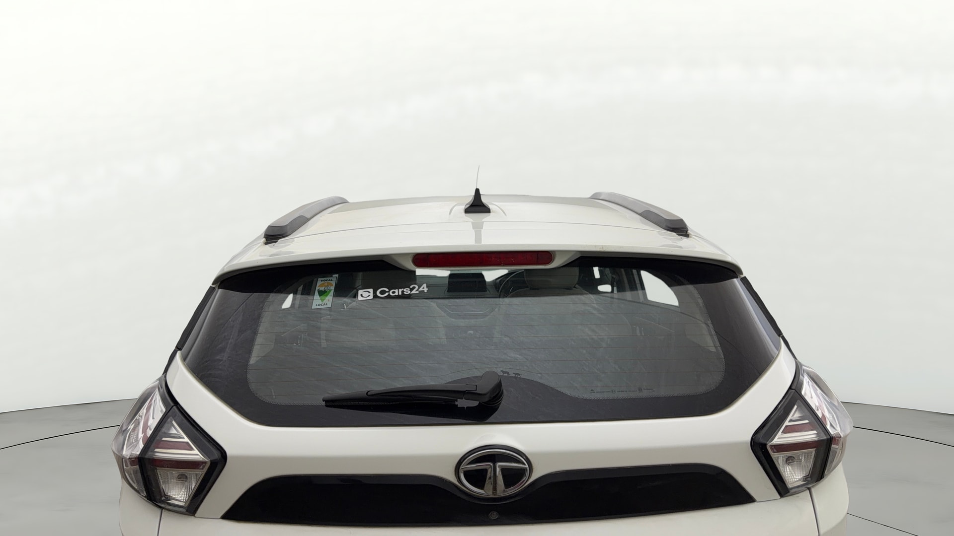 View 2024 Tata Nexon Revotron XE Image 5 Used 2024 Tata Nexon Revotron XE Image 5