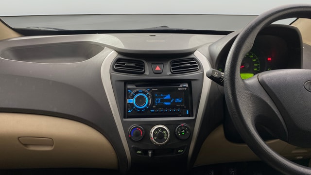 View Hyundai EON Image 17 Used Hyundai EON Image 17