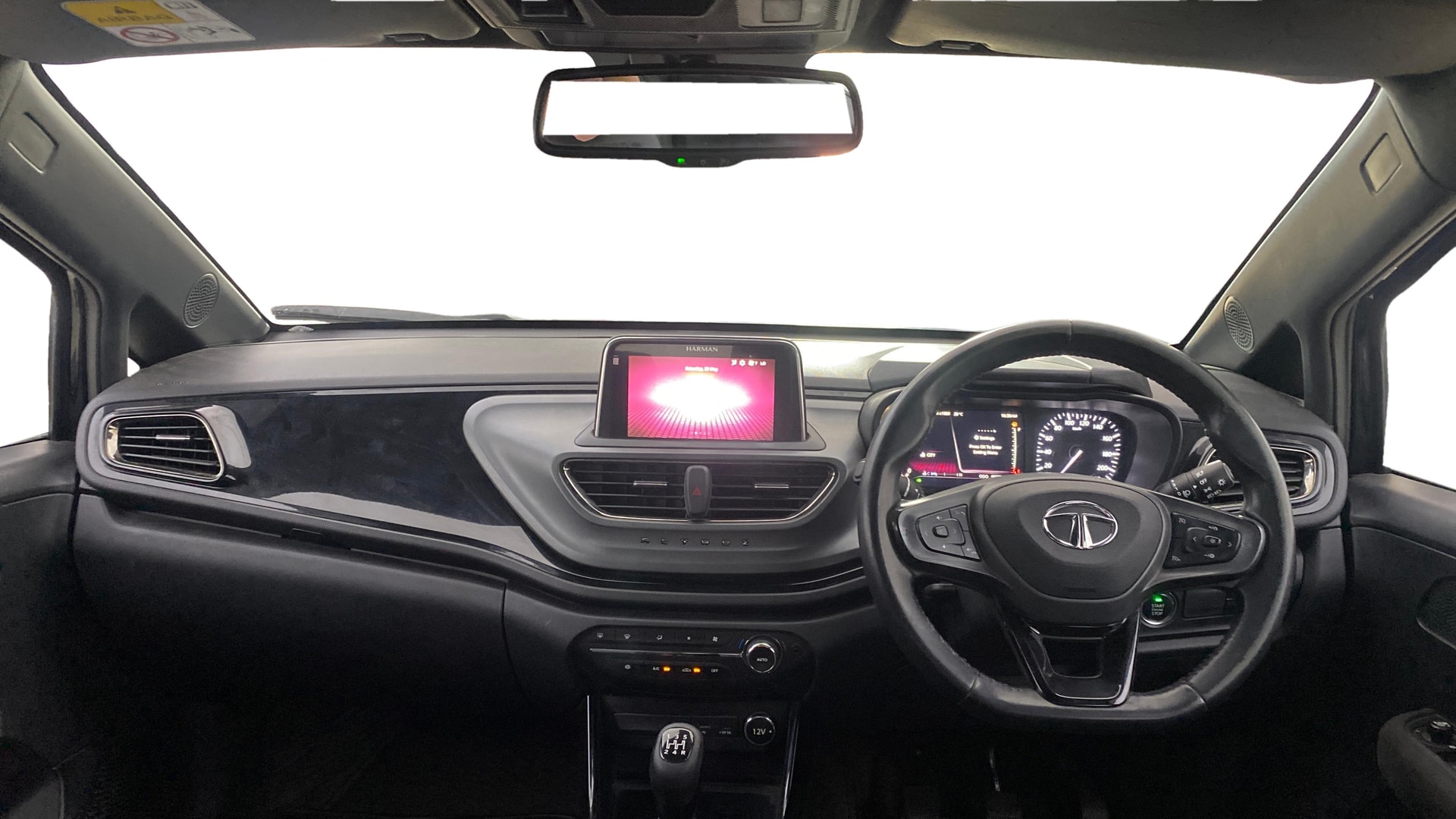Used 2024 Tata Altroz Used 2024 Tata Altroz