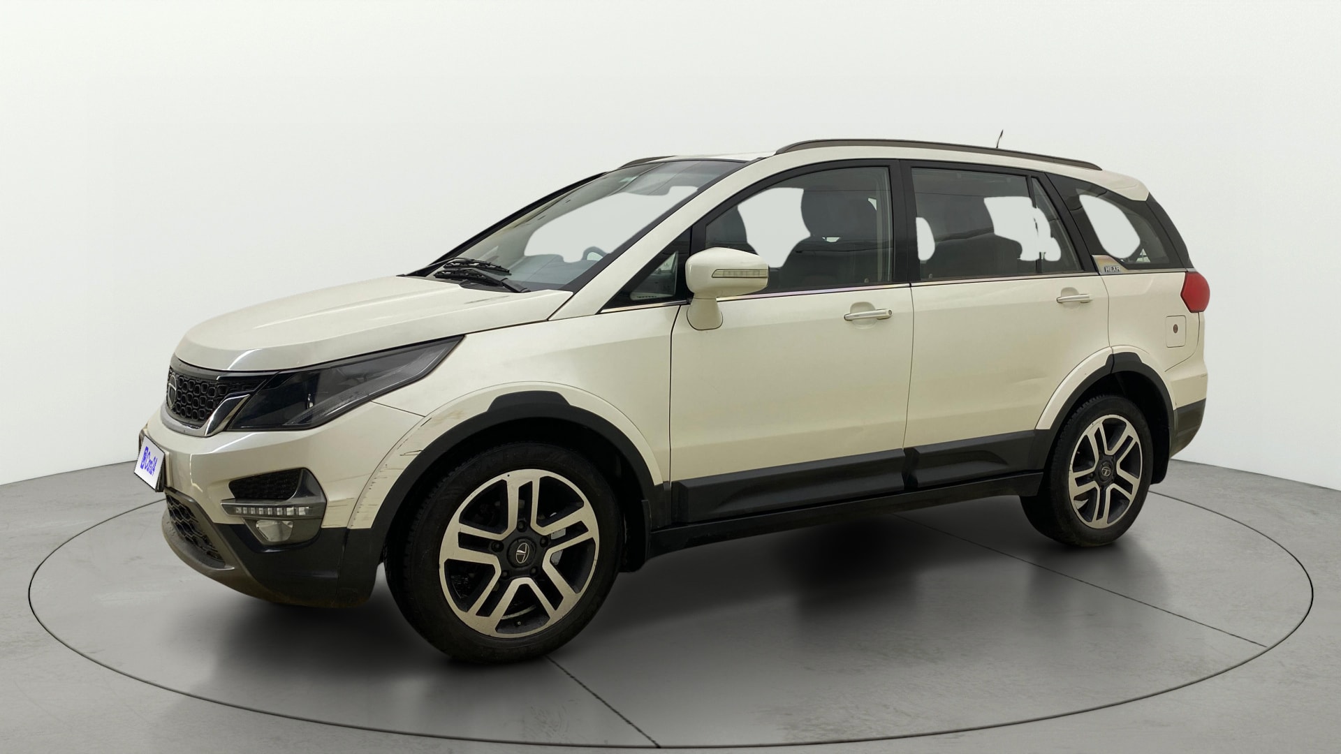 View 2017 Tata Hexa XT 4X2 Image 35 Used 2017 Tata Hexa XT 4X2 Image 35