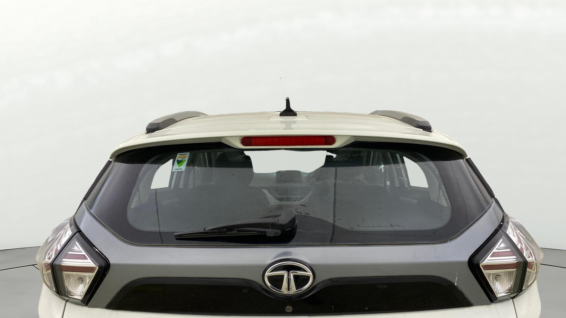 View 2021 Tata Nexon Revotron XE Image 4 Used 2021 Tata Nexon Revotron XE Image 4