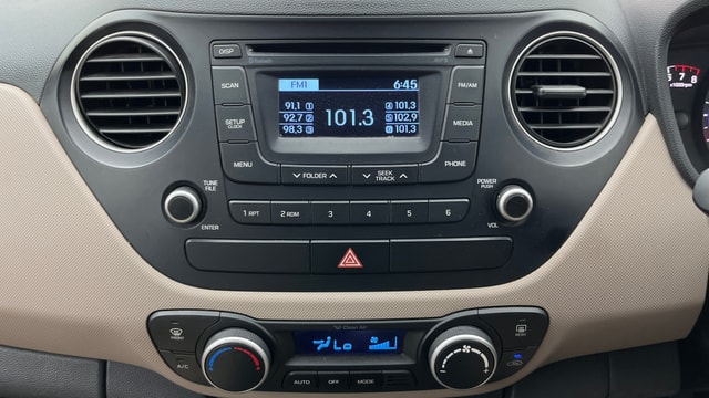 View Hyundai Xcent Image 17 Used Hyundai Xcent Image 17