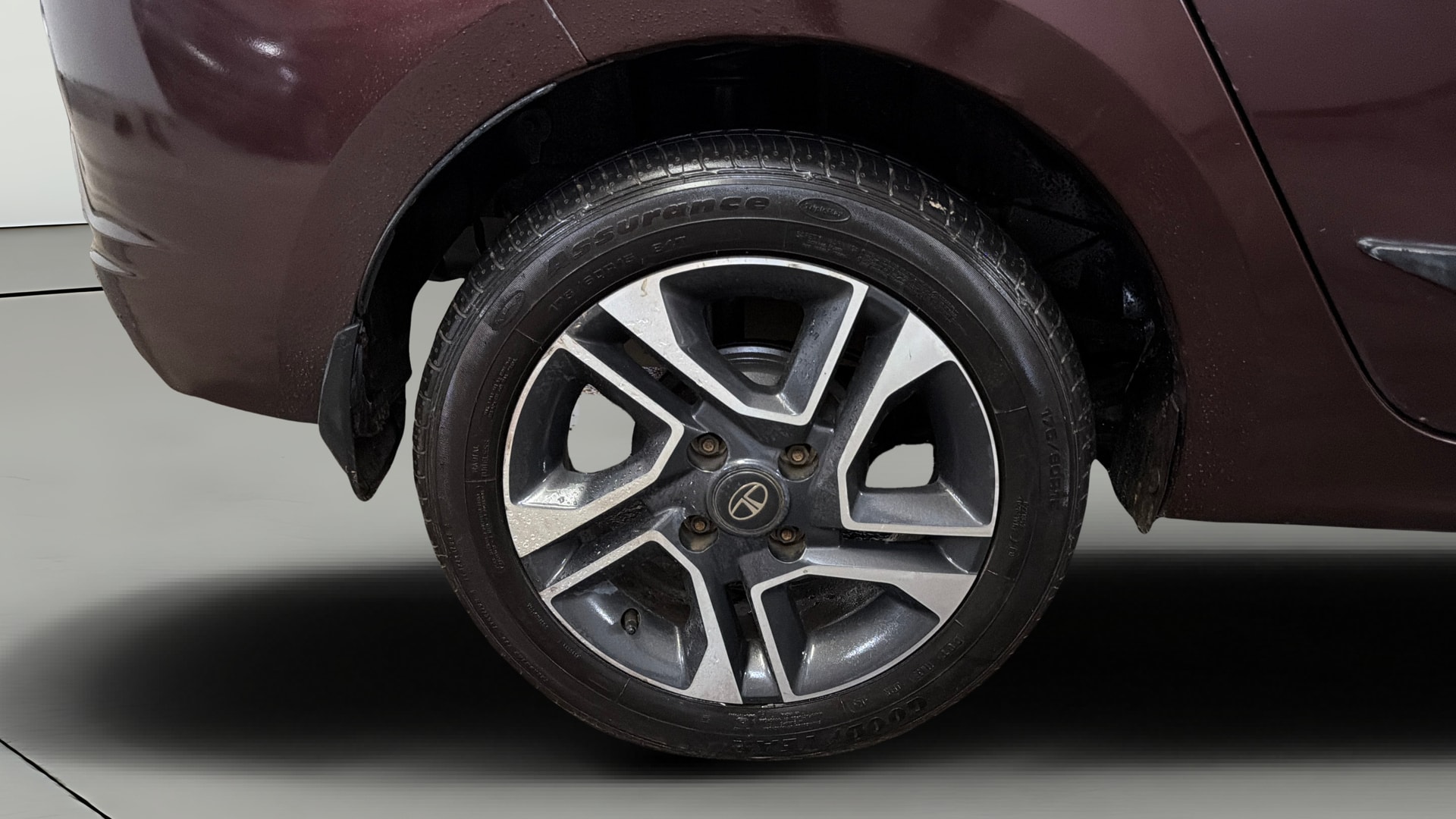 View 2020 Tata Tigor XE Diesel Image 24 Used 2020 Tata Tigor XE Diesel Image 24