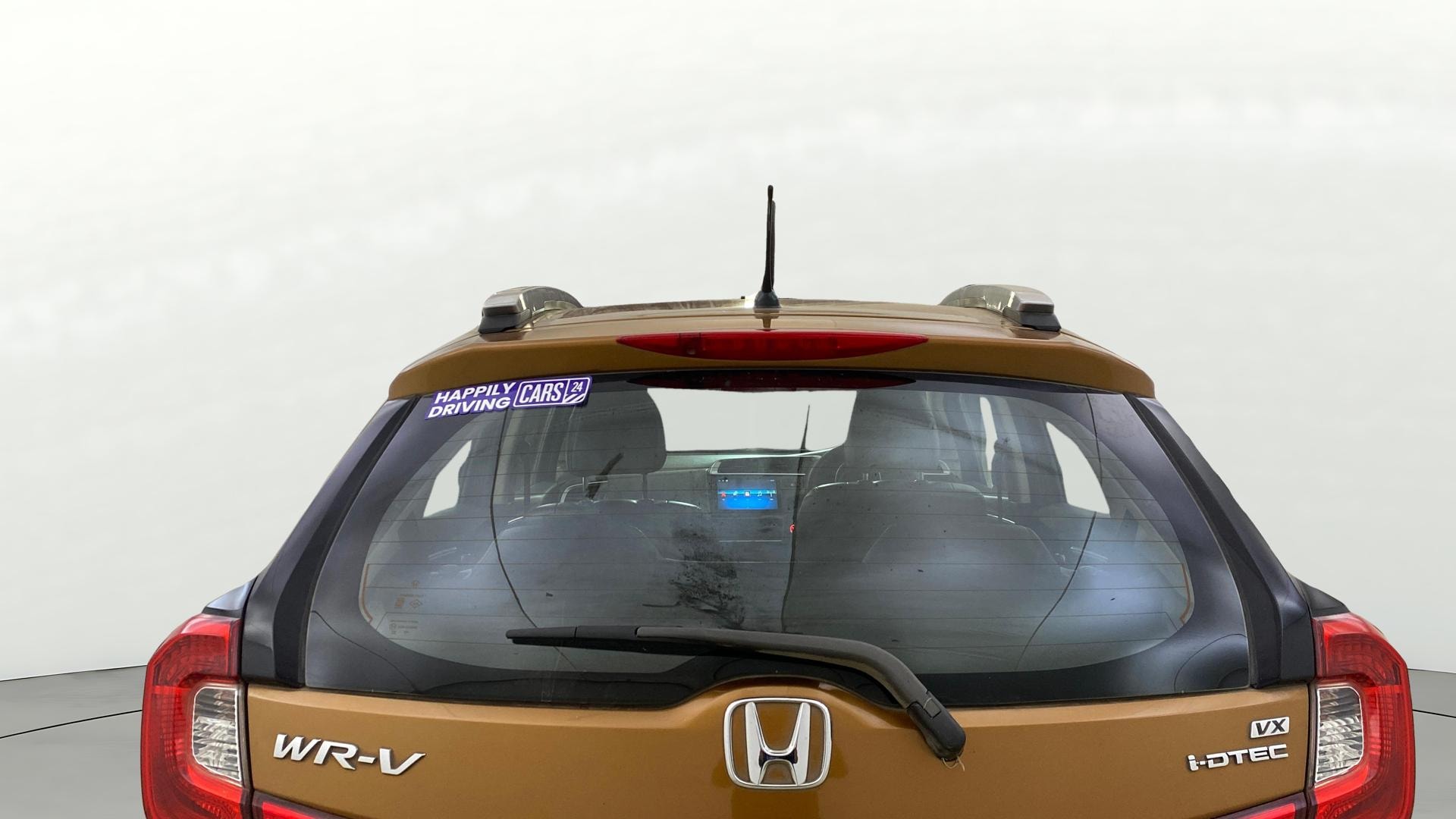 View 2018 Honda WR-V S MT Diesel Edge Edition Image 4 Used 2018 Honda WR-V S MT Diesel Edge Edition Image 4