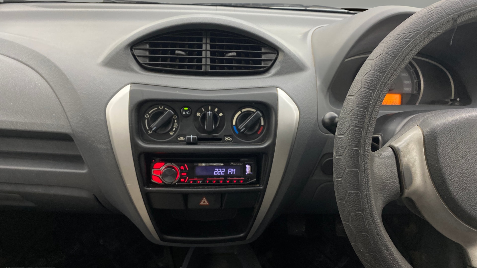 View 2014 Maruti Suzuki Alto 800 LX Image 17 Used 2014 Maruti Suzuki Alto 800 LX Image 17