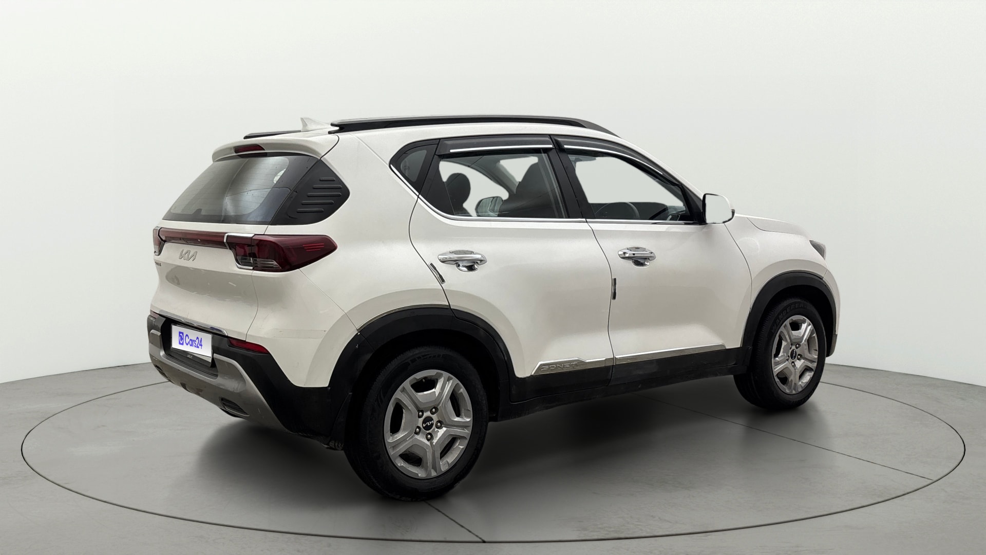 View 2022 Kia Sonet HTK Plus Diesel Image 43 Used 2022 Kia Sonet HTK Plus Diesel Image 43