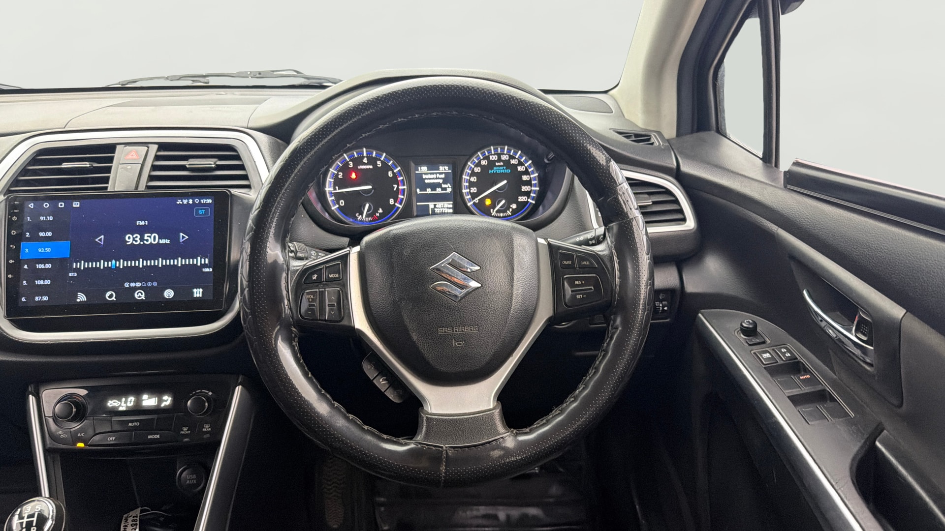 View 2021 Maruti Suzuki 1000 Base Variant Image 21 Used 2021 Maruti Suzuki 1000 Base Variant Image 21