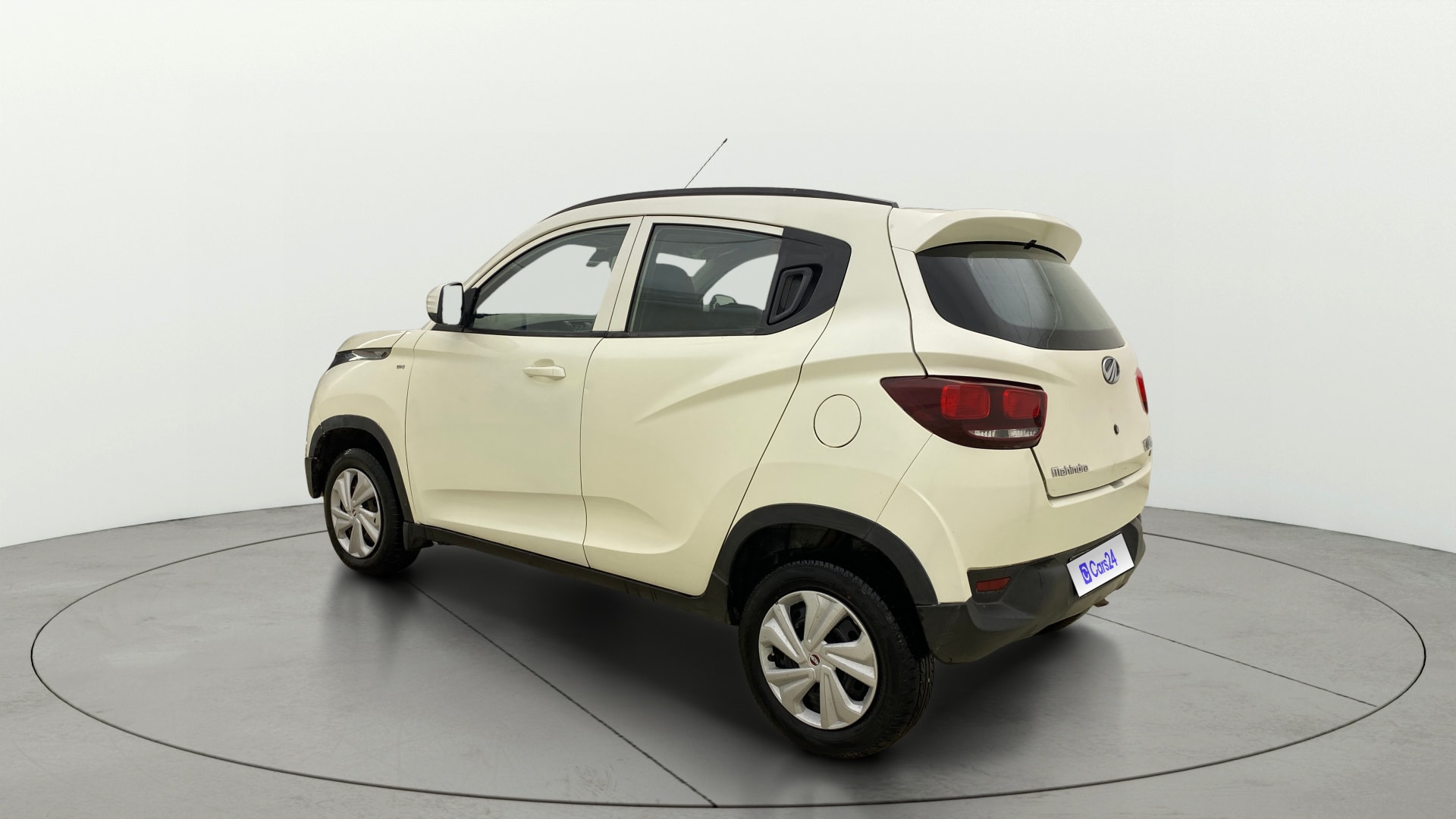 Used 2017 Mahindra KUV100 Used 2017 Mahindra KUV100