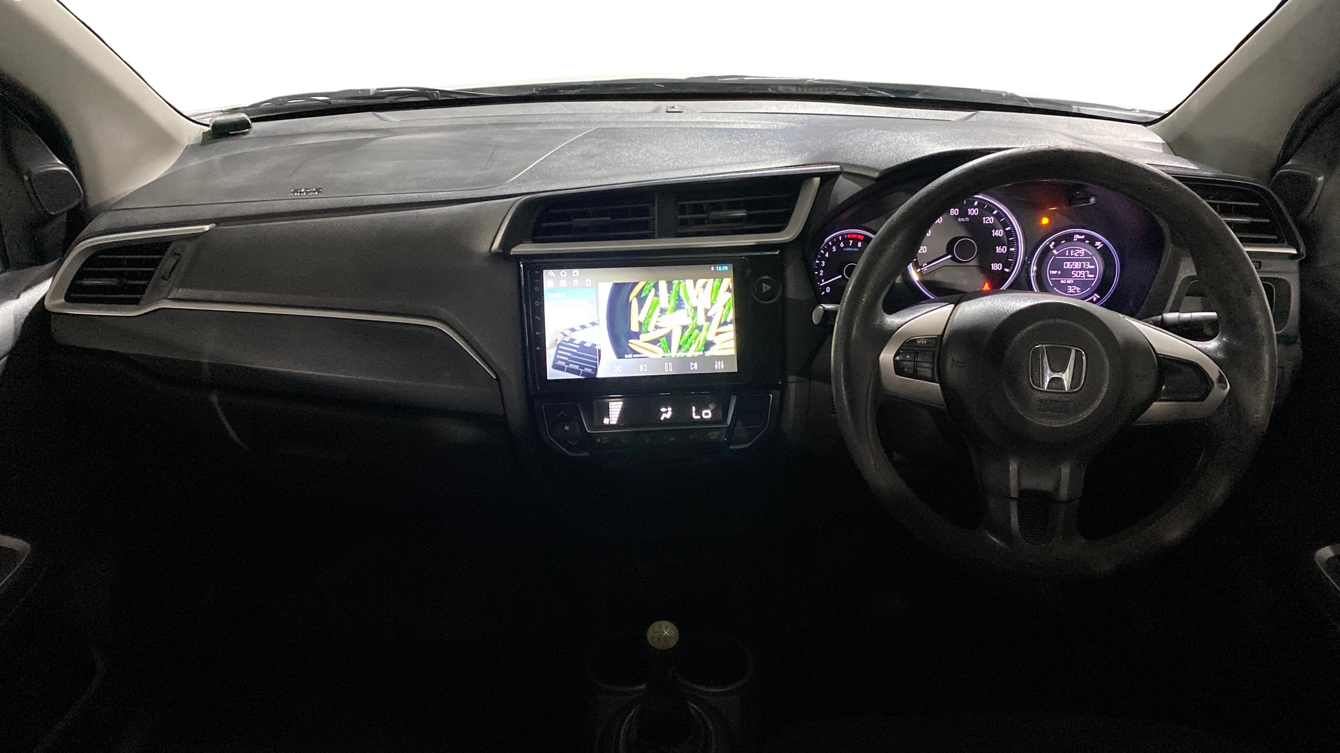 View 2017 Honda BR-V E Diesel Image 16 Used 2017 Honda BR-V E Diesel Image 16