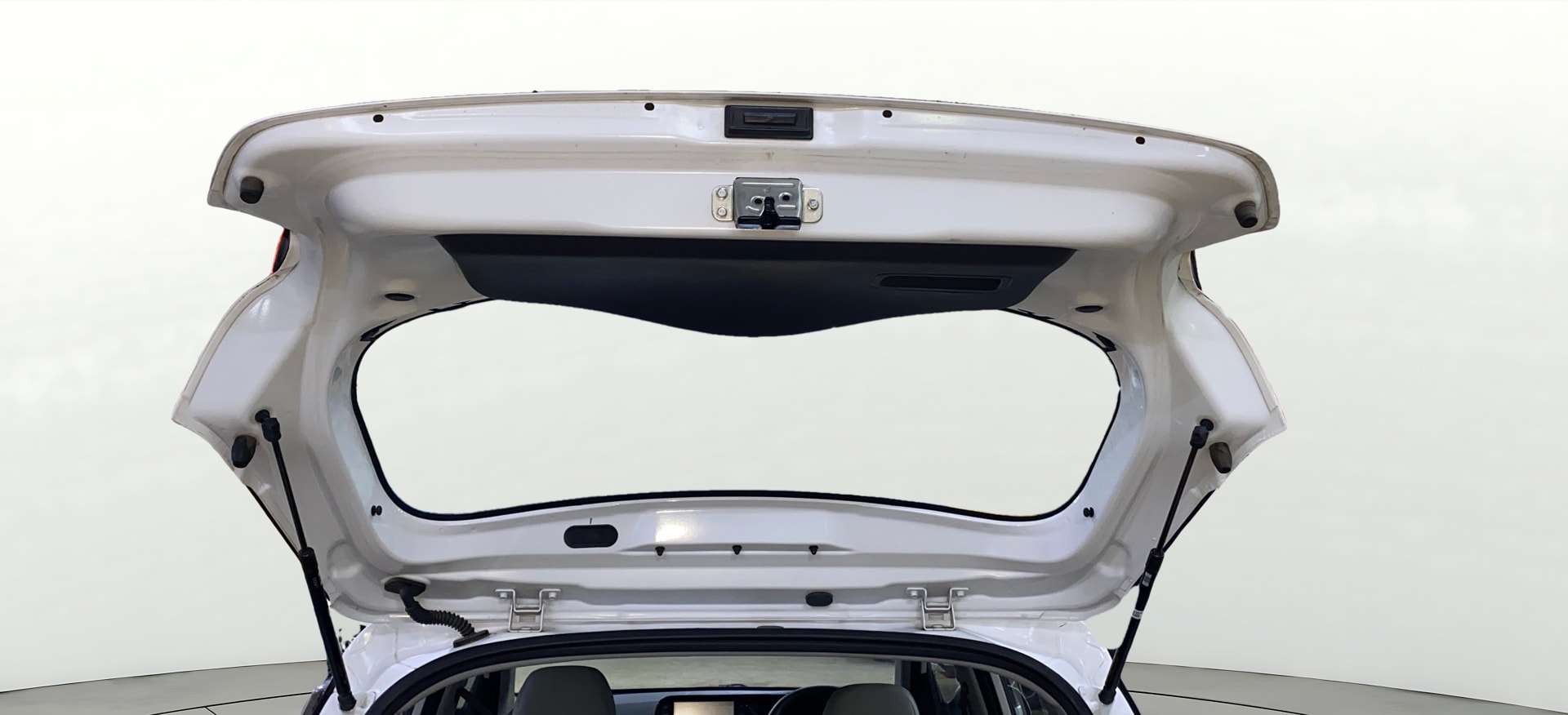 View 2024 Hyundai Grand i10 Nios Sportz Petrol AMT Image 33 Used 2024 Hyundai Grand i10 Nios Sportz Petrol AMT Image 33