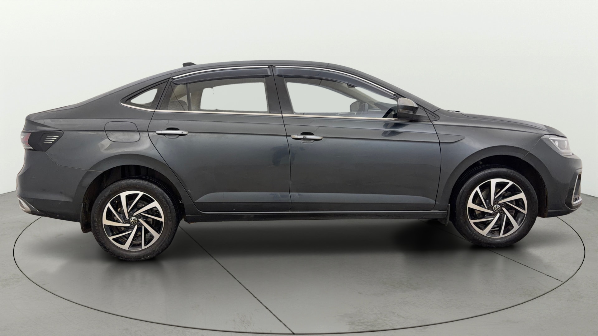View 2023 Volkswagen Virtus Topline 1.0 TSI MT Image 27 Used 2023 Volkswagen Virtus Topline 1.0 TSI MT Image 27
