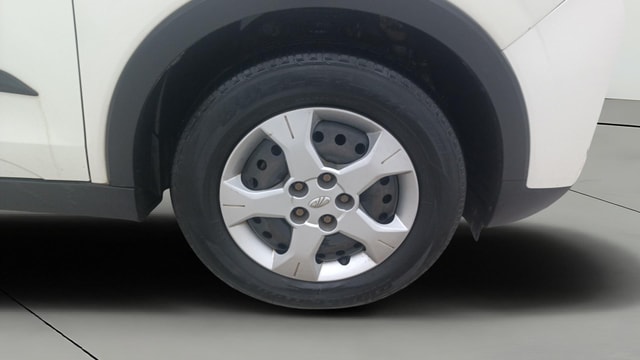 View Mahindra XUV300 Image 40 Used Mahindra XUV300 Image 40