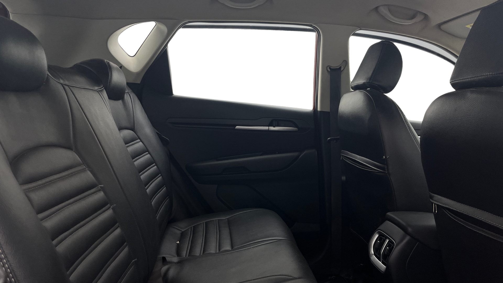 View 2021 Kia Sonet HTK Plus Petrol Image 29 Used 2021 Kia Sonet HTK Plus Petrol Image 29
