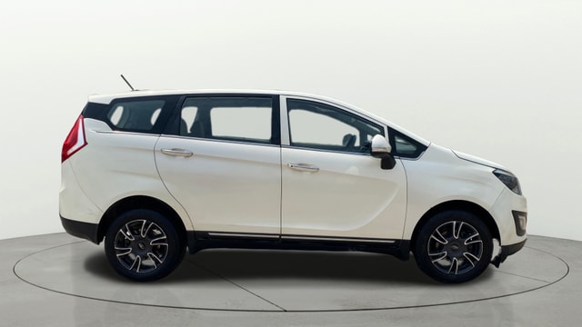 View Mahindra Marazzo Image 29 Used Mahindra Marazzo Image 29