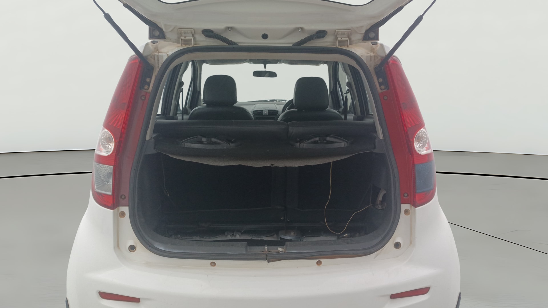 View 2016 Maruti Suzuki 1000 Base Variant Image 36 Used 2016 Maruti Suzuki 1000 Base Variant Image 36