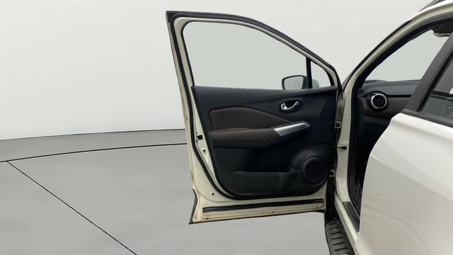 View Nissan Kicks Image 31 Used Nissan Kicks Image 31