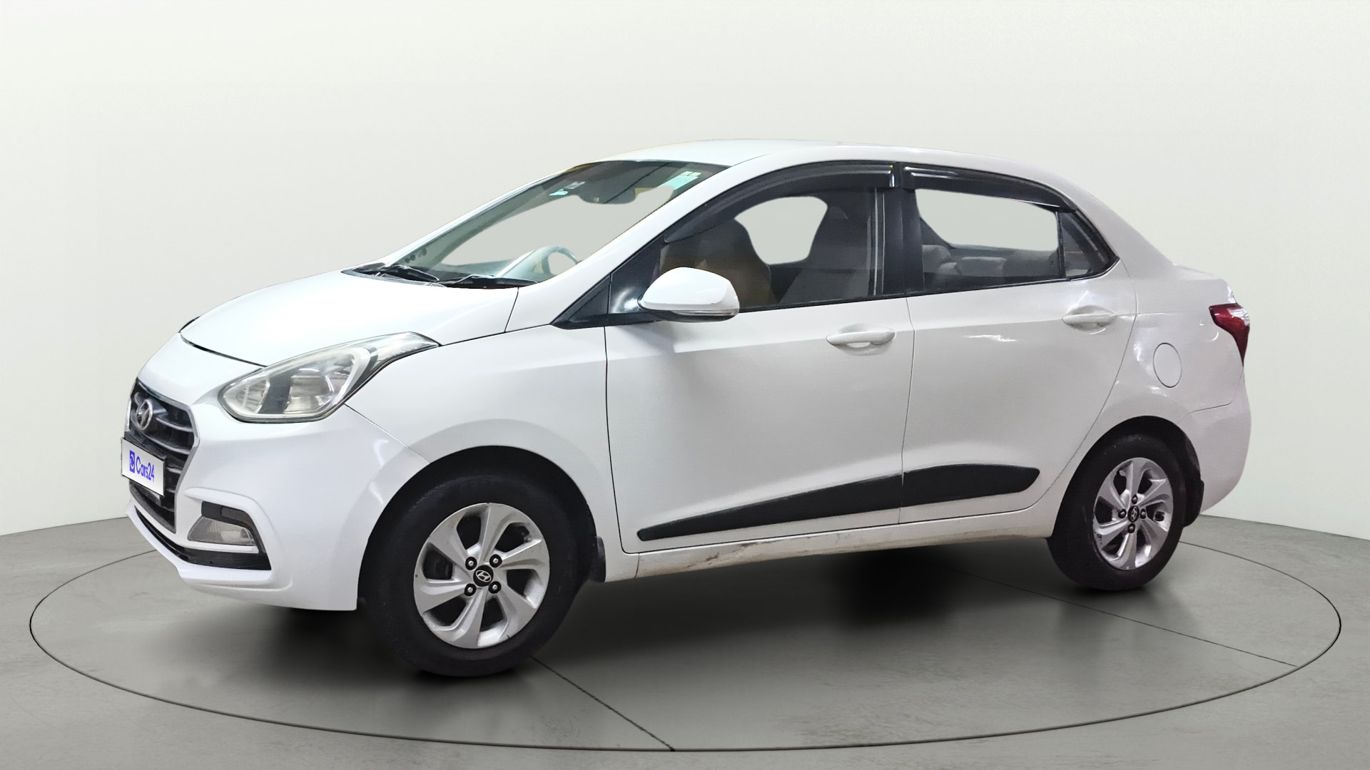 View 2017 Hyundai Xcent SX Petrol Image 35 Used 2017 Hyundai Xcent SX Petrol Image 35