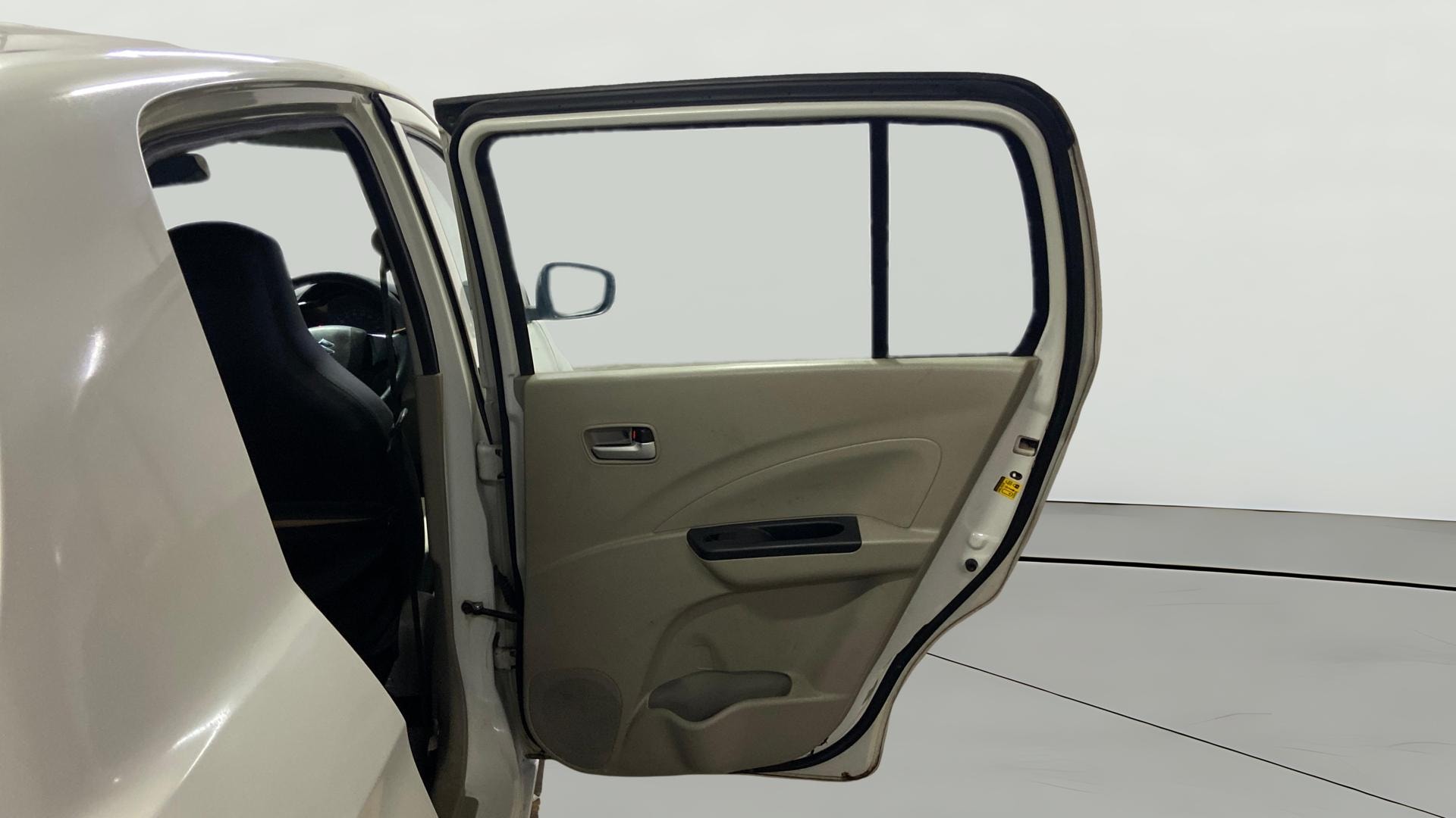 View 2015 Maruti Suzuki 1000 Base Variant Image 7 Used 2015 Maruti Suzuki 1000 Base Variant Image 7