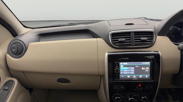 View Nissan Terrano Image 17 Used Nissan Terrano Image 17