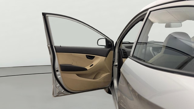 View Hyundai EON Image 30 Used Hyundai EON Image 30