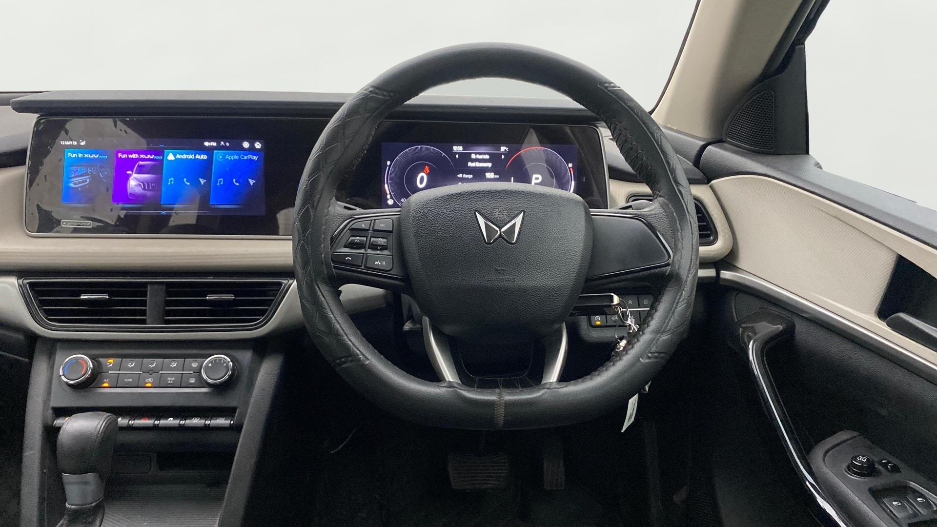 Used 2023 Mahindra XUV700 Used 2023 Mahindra XUV700