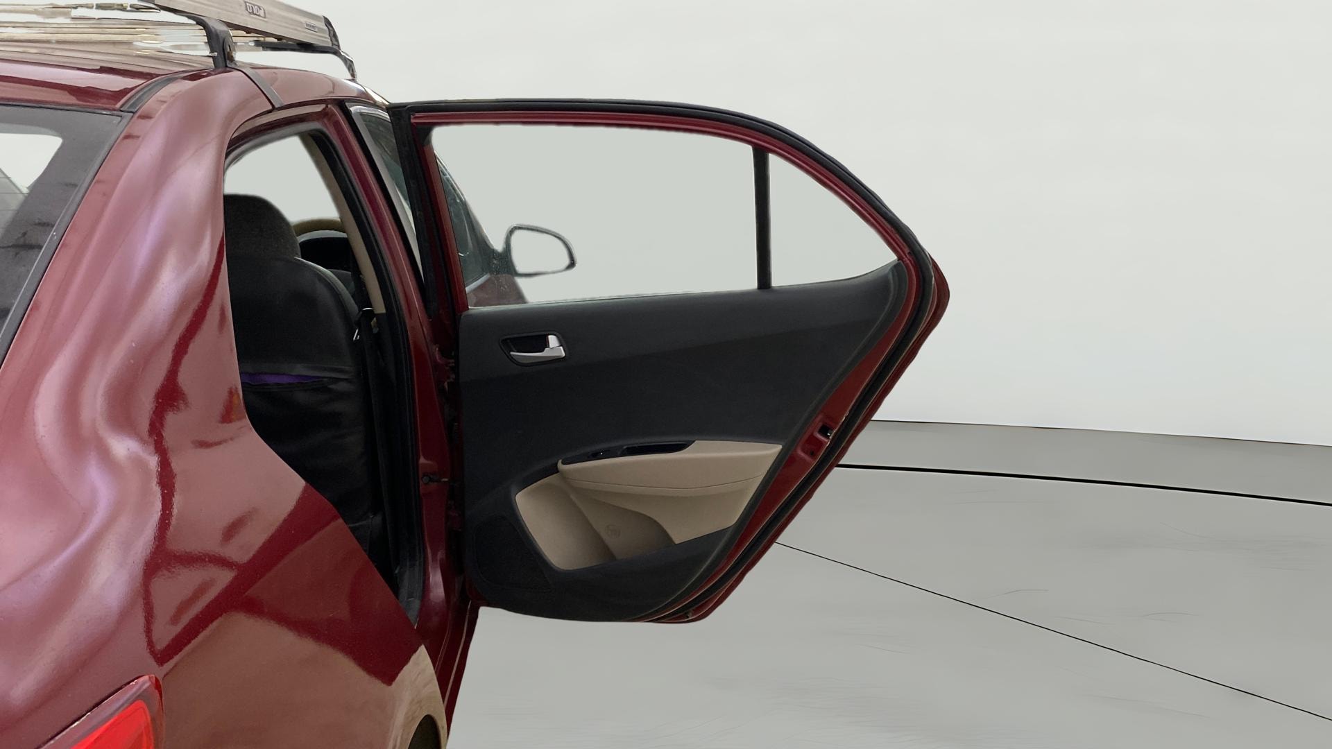 View 2017 Hyundai Xcent SX Petrol Image 7 Used 2017 Hyundai Xcent SX Petrol Image 7
