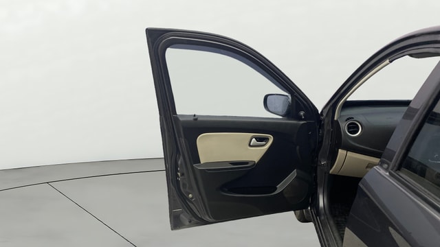 View Maruti Suzuki 1000 Image 30 Used Maruti Suzuki 1000 Image 30