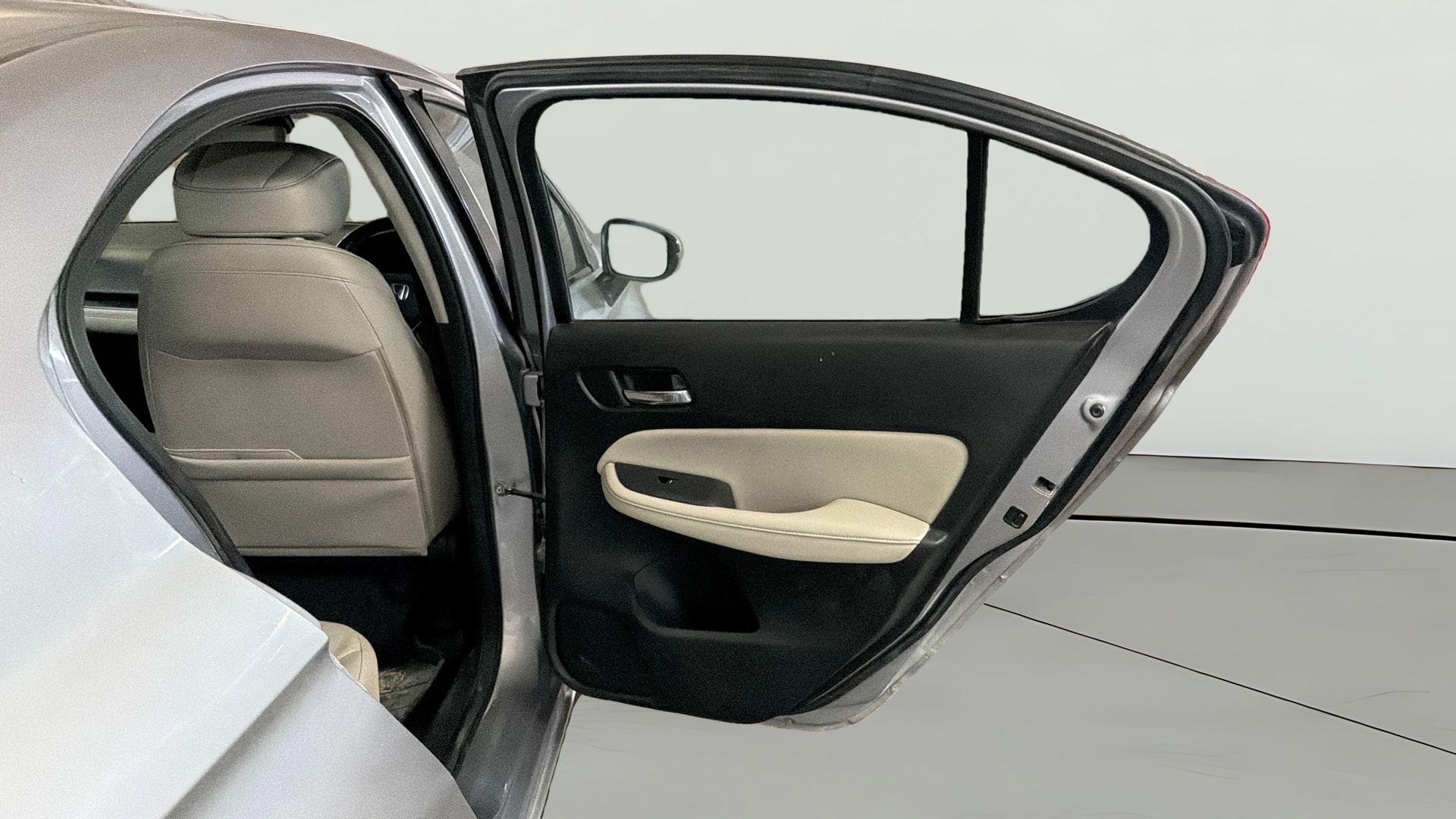 View 2022 Honda City ZX CVT Image 8 Used 2022 Honda City ZX CVT Image 8