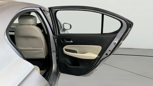 View Honda City ZX Image 8 Used Honda City ZX Image 8