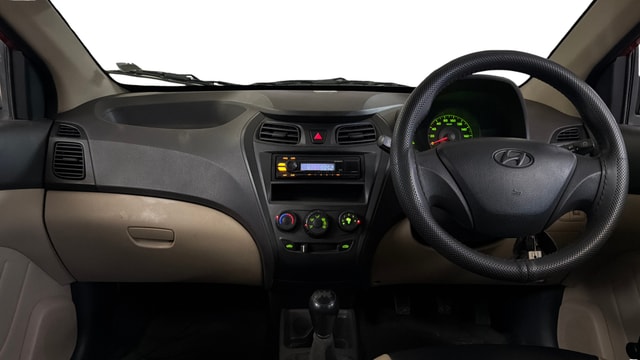 View Hyundai EON Image 15 Used Hyundai EON Image 15